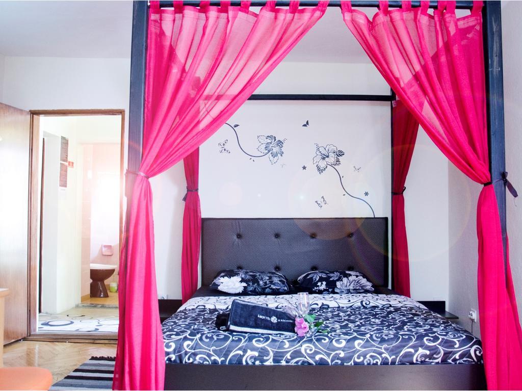 Hostel Kalonis Skopje Ruang foto