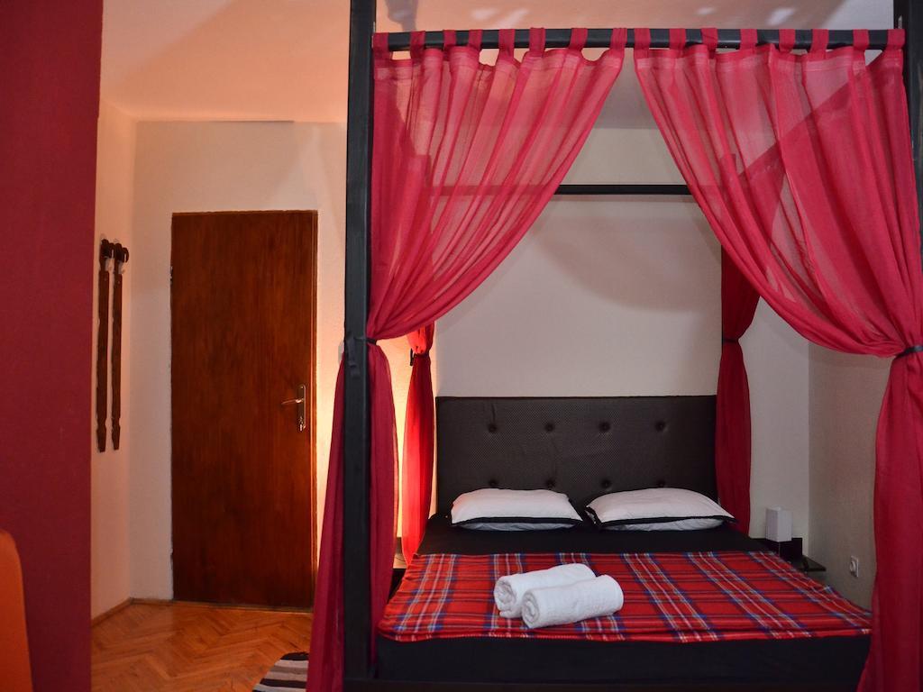 Hostel Kalonis Skopje Ruang foto
