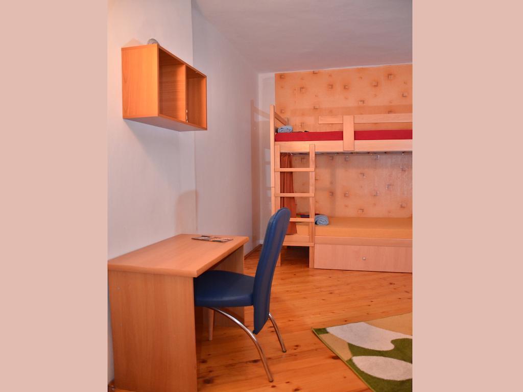 Hostel Kalonis Skopje Ruang foto