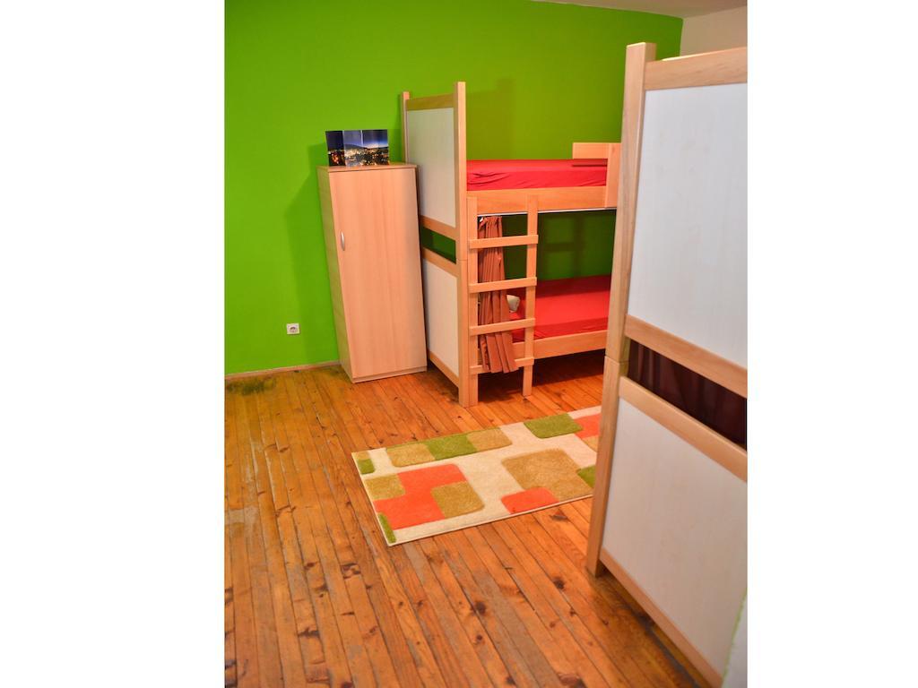 Hostel Kalonis Skopje Ruang foto